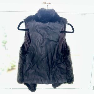 TART FUR AND LEATHER BACK VEST! SIZE XS